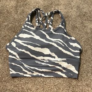 Carrie underwood brand workout top